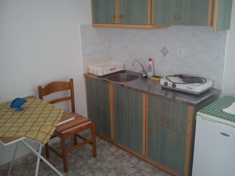 Marina Studios Tilos ภายนอก รูปภาพ